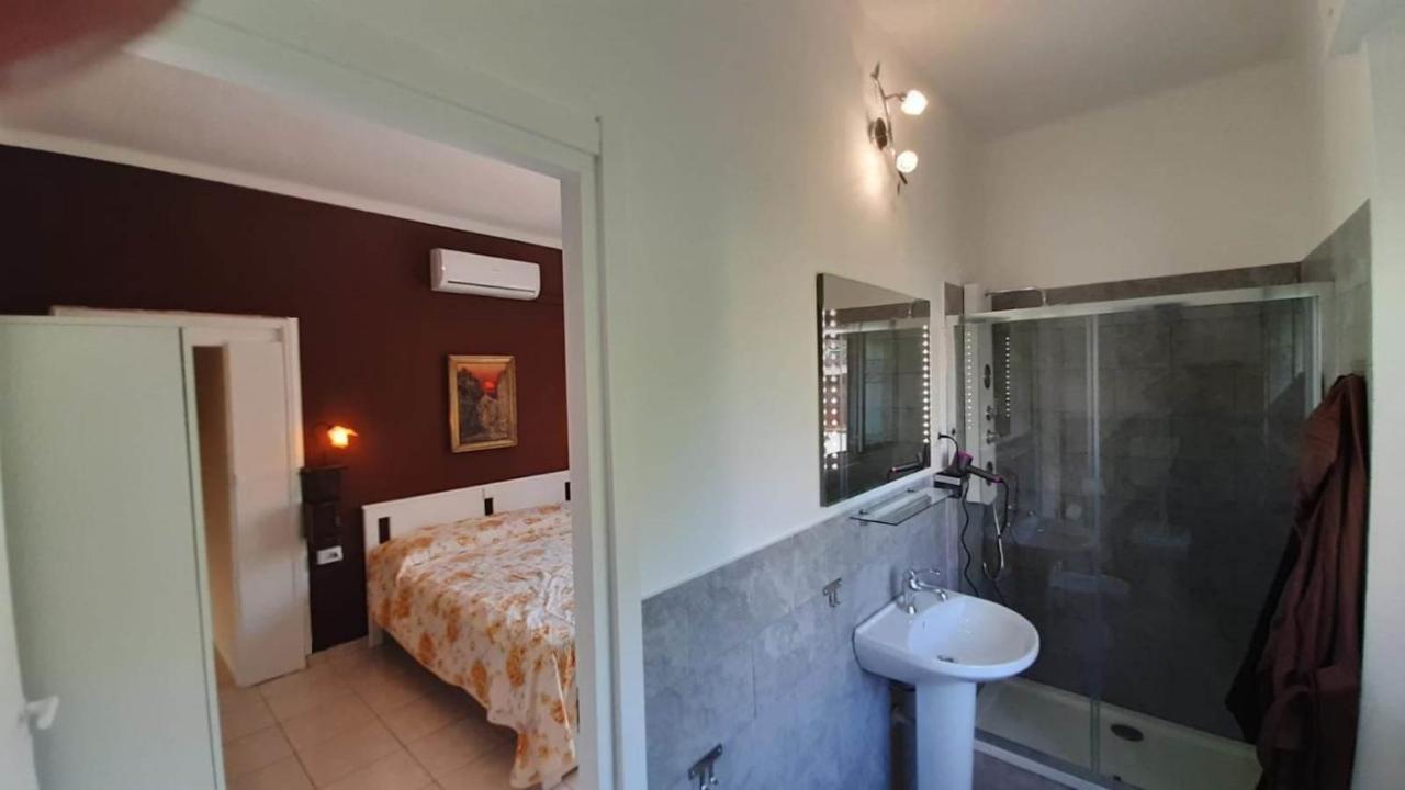 Bed and Breakfast Vialetto V. Pastro 10 Milán Exterior foto
